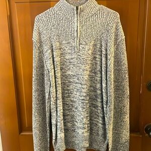 Men’s BKE sweater LG